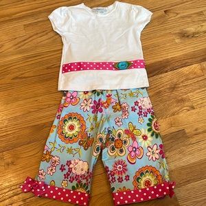 NWOT- Kid Bodies outfit-size 5-so sweet!